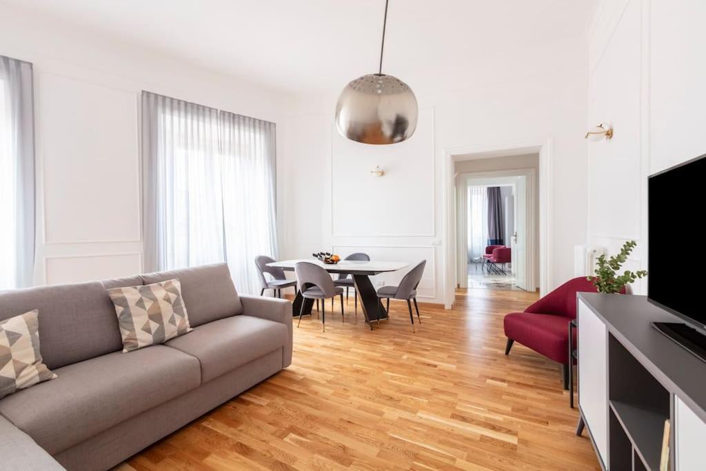 Sjr Luxury Apartment Trevi Fountain Roma Exterior foto